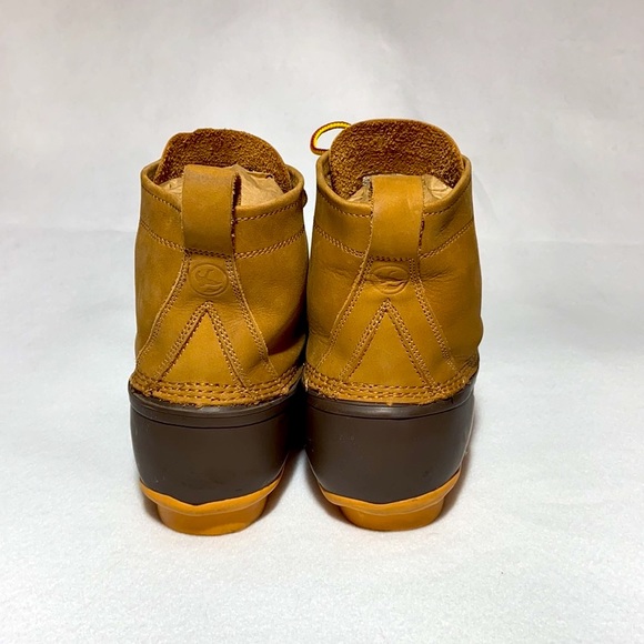 3M Thinsulate Duck Boots. 2 Tone Brown. Size 10 Mens. These Are Like New. - Picture 10 of 10